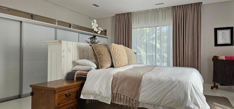 To Let 4 Bedroom Property for Rent in Sunset Beach Western Cape